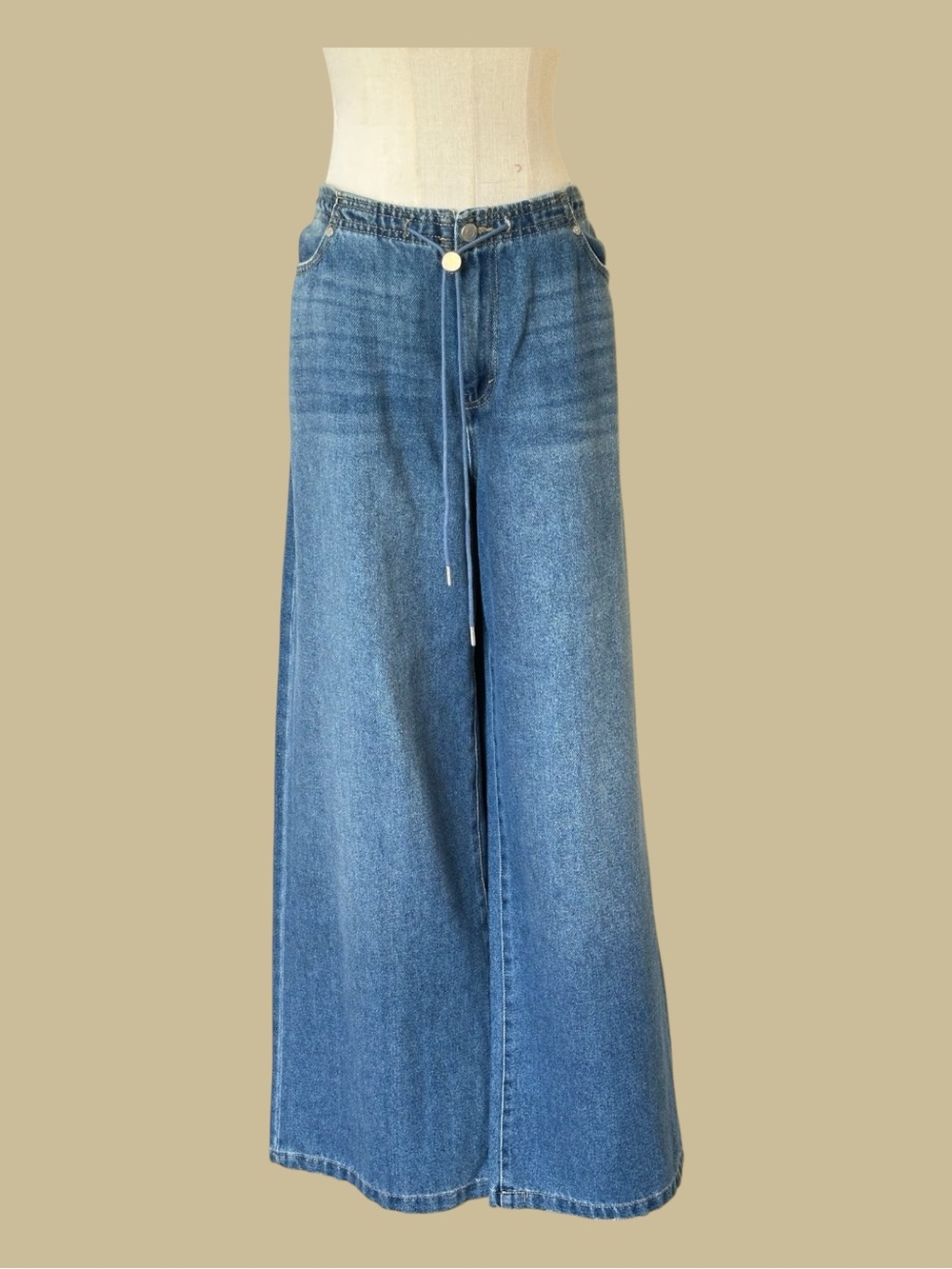 Habitual Wide Leg High-Rise Jeans in Medium Blue. New with tag. Size 14